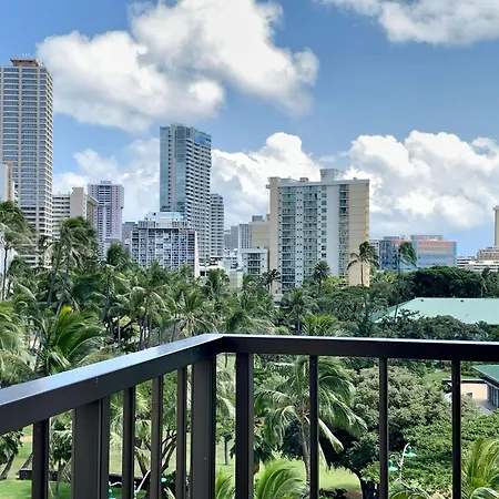 Doubletree By Hilton Alana - Waikiki Beach Hotel Honolulu Exterior photo
