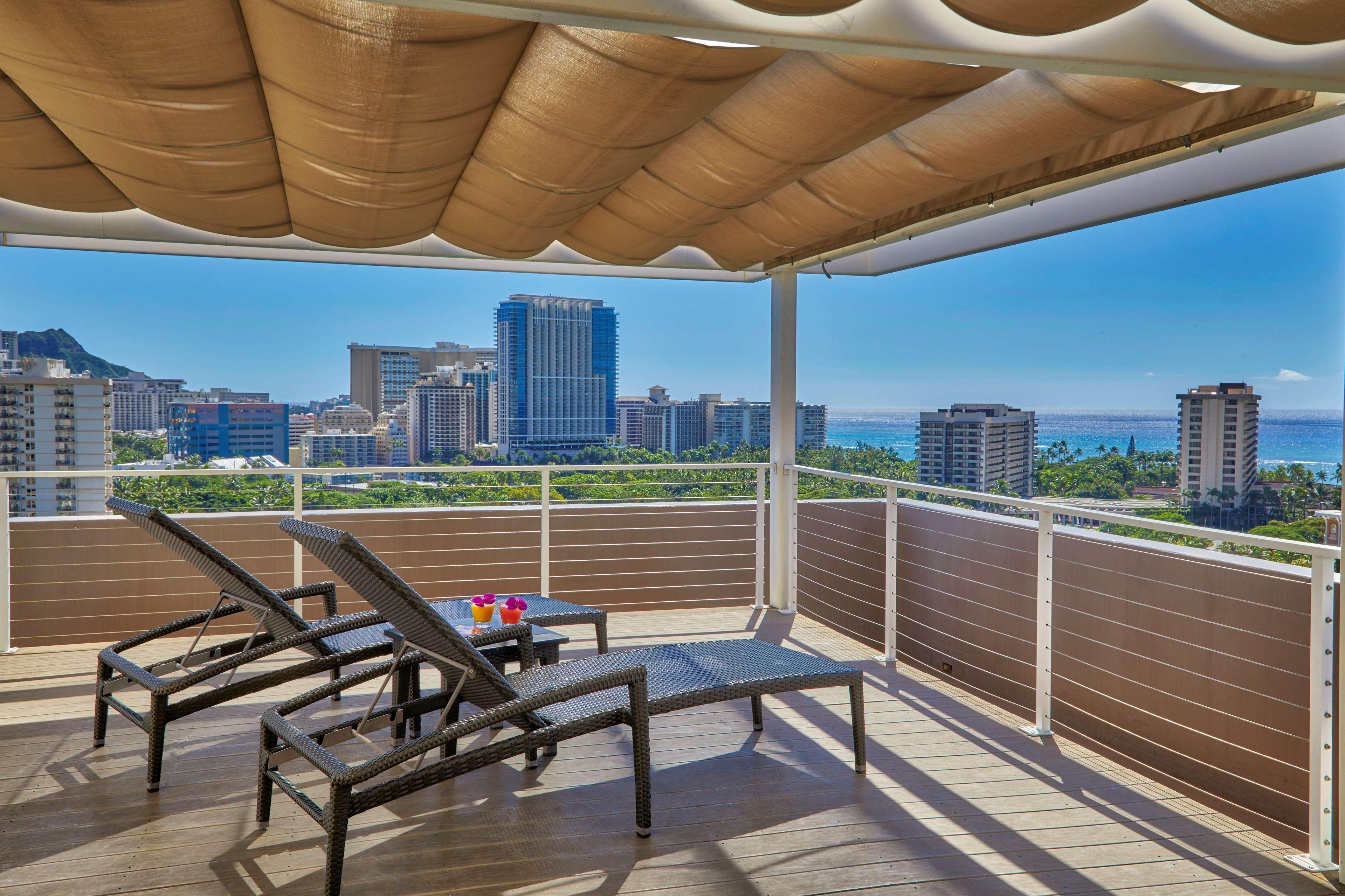 Doubletree By Hilton Alana - Waikiki Beach Resort 4*