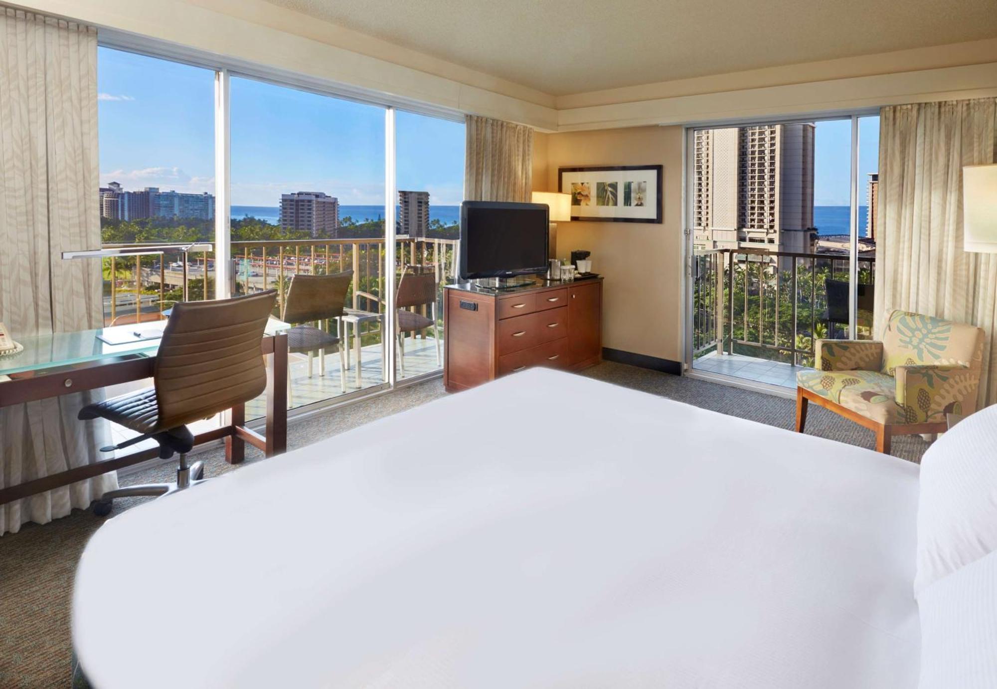 Doubletree By Hilton Alana - Waikiki Beach Resort 4*