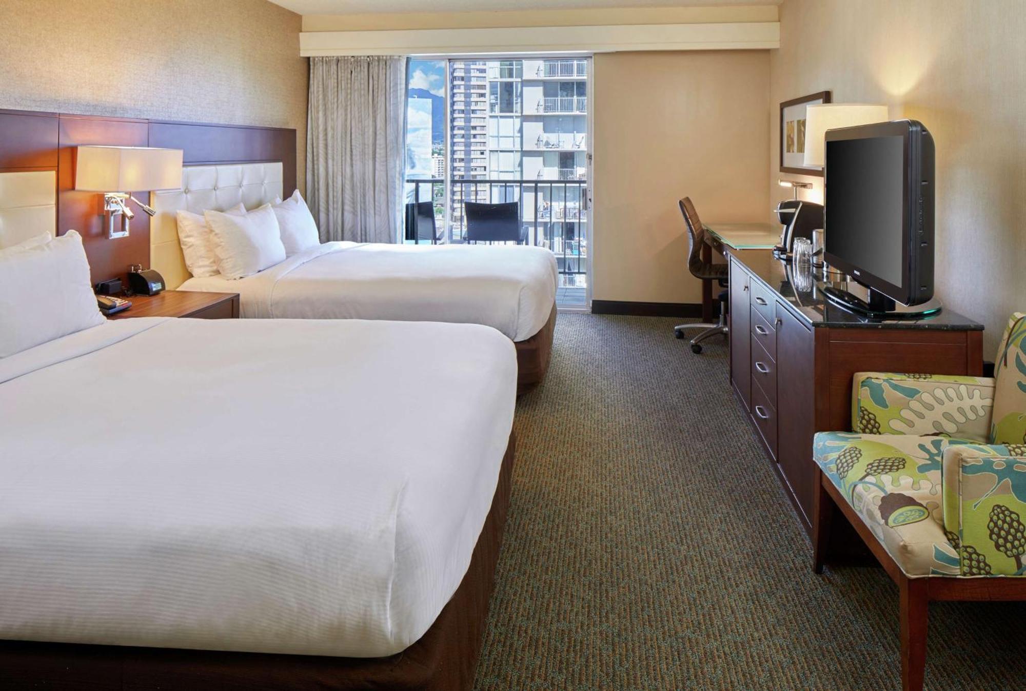 Doubletree By Hilton Alana - Waikiki Beach 4*